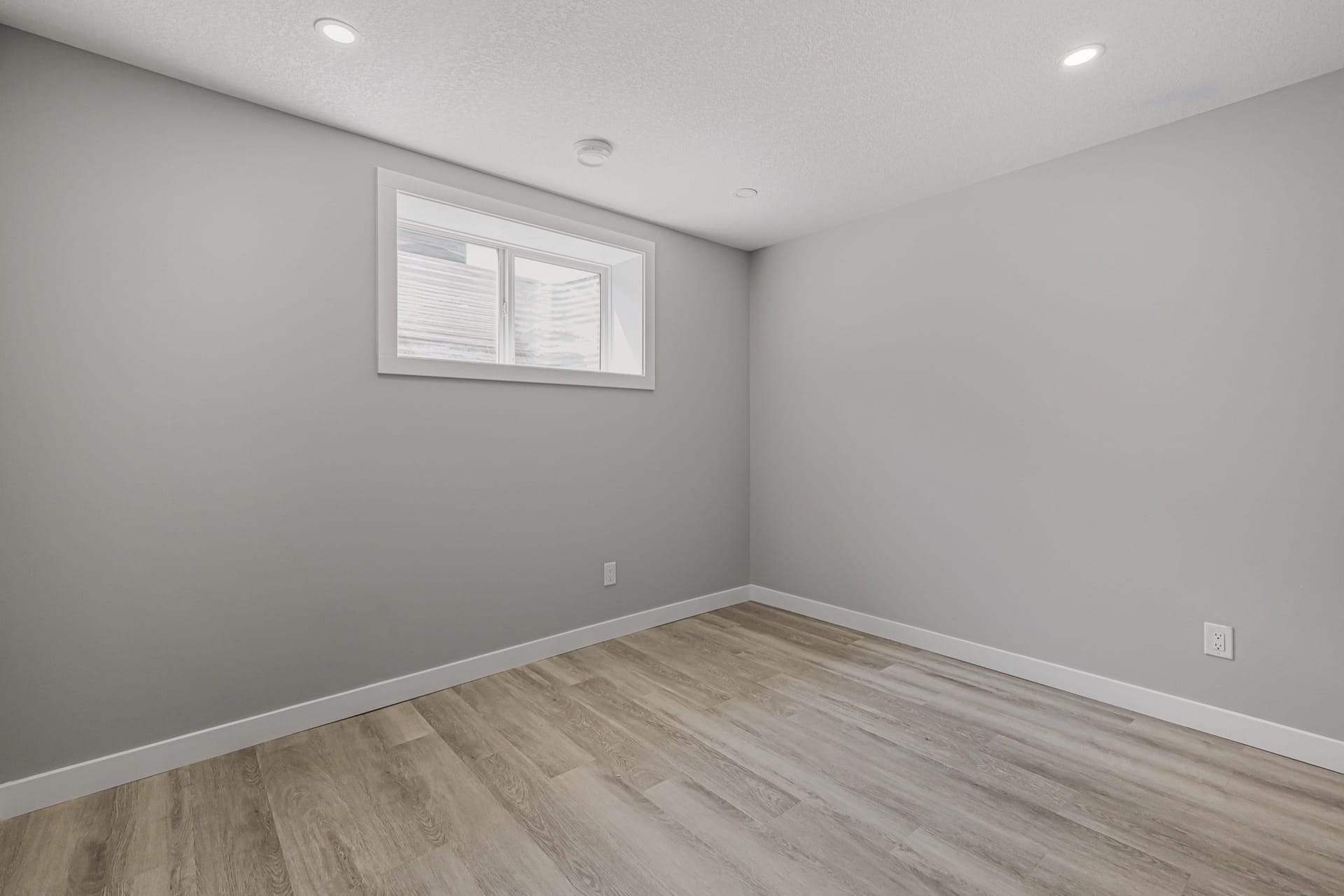 Carringwood Legal Suite, Calgary