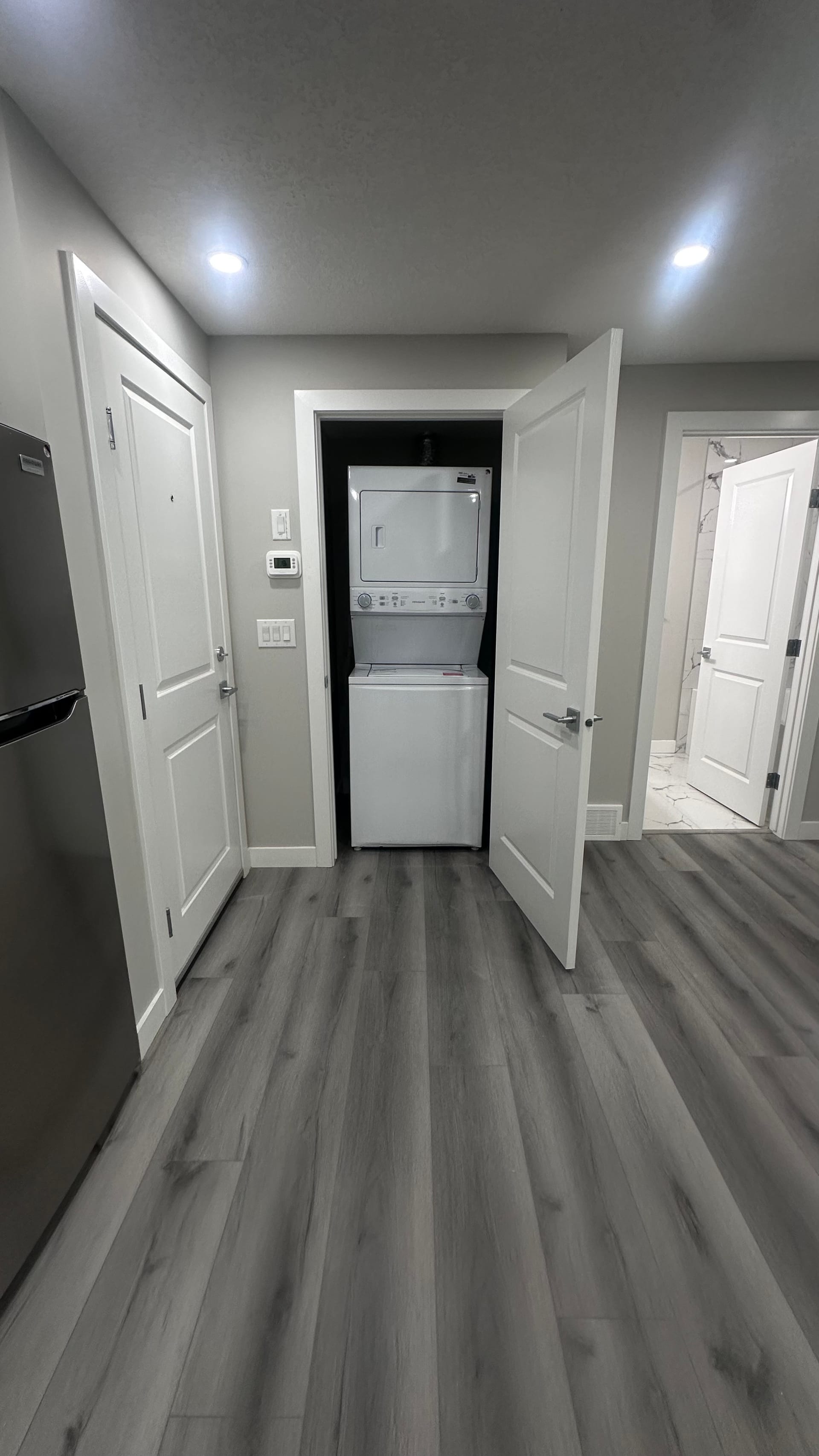 Lucas Close Legal Suite, Calgary