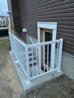 Nolanfield Side Entrance, Calgary