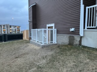 Nolanfield Side Entrance, Calgary