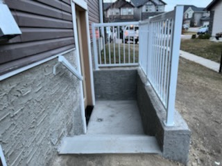 Nolanfield Side Entrance, Calgary