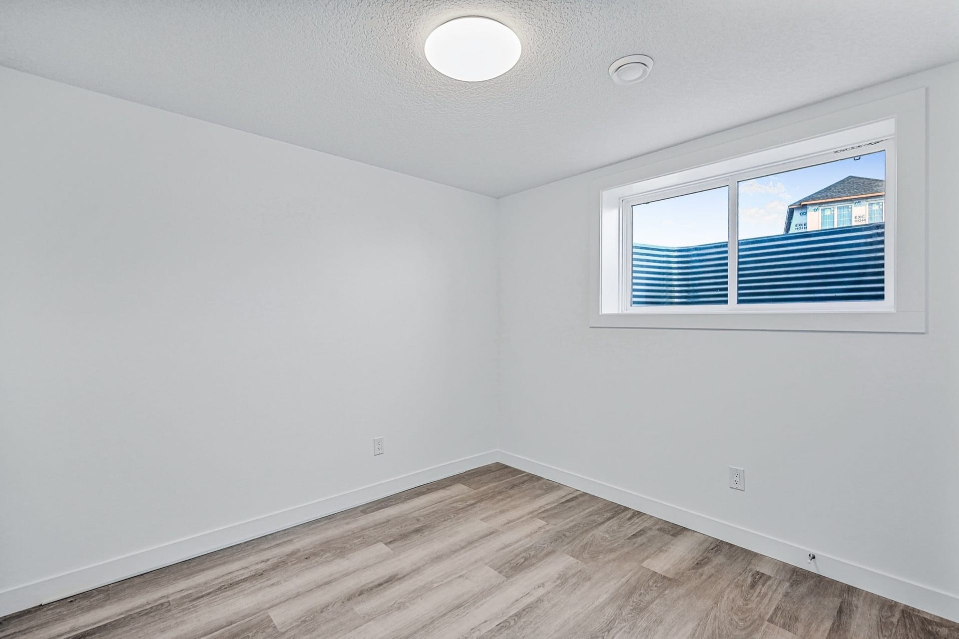 Walgroove Legal Suite, Calgary
