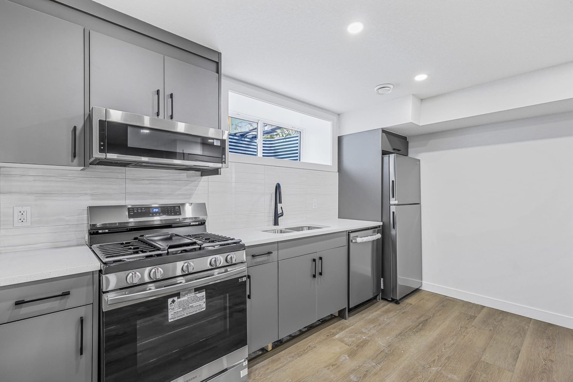 Walgroove Legal Suite, Calgary